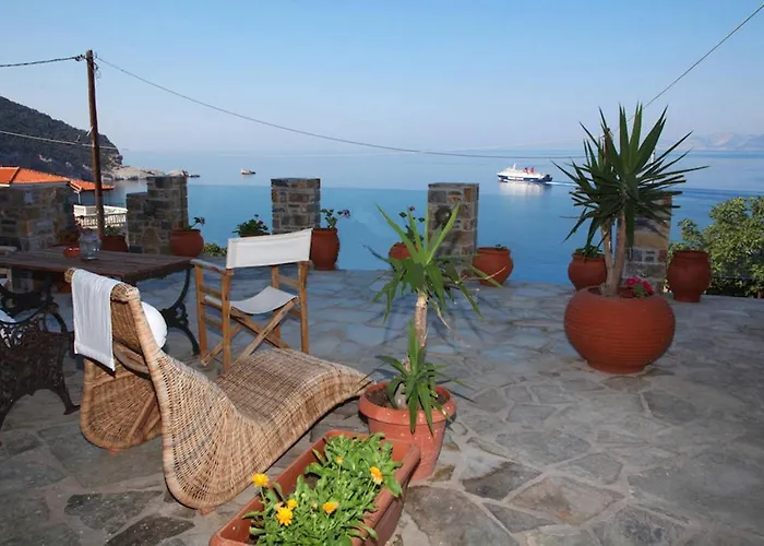 Studios Milos Skopelos-Where The Sea Meets The Sky